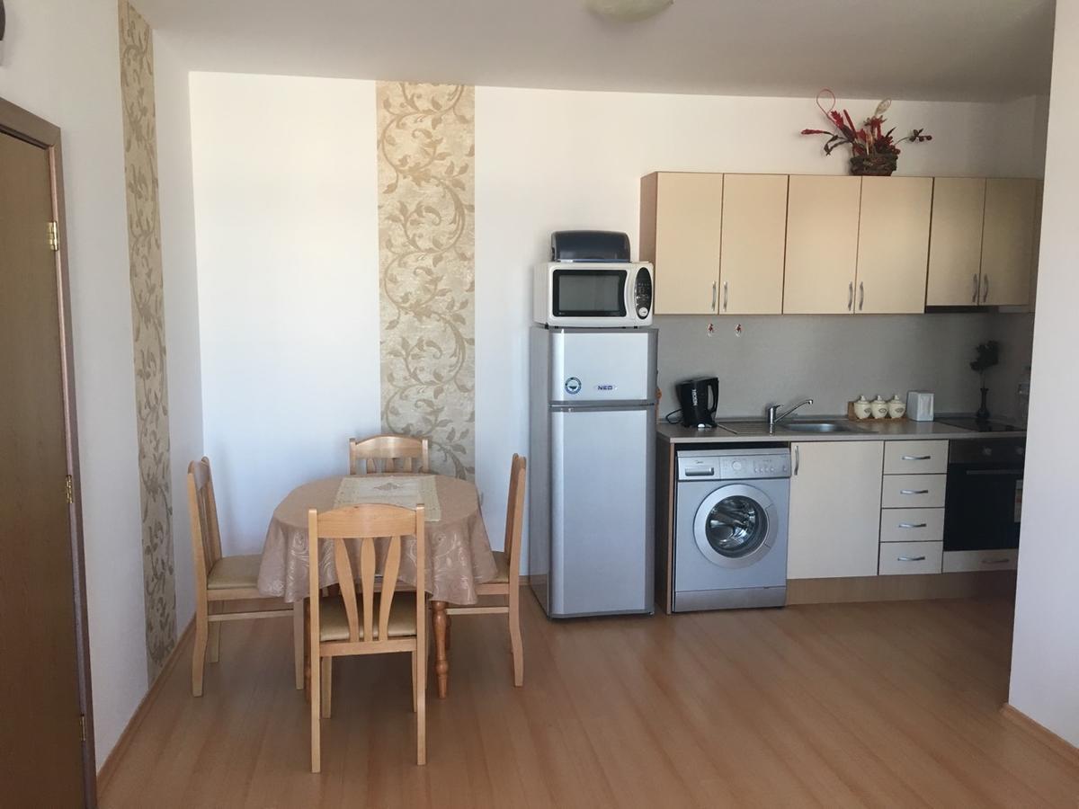 Sunny Day 6 Apartment Слънчев бряг Екстериор снимка